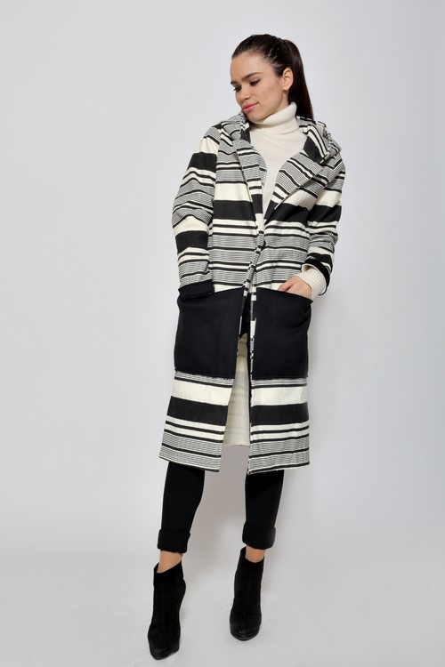 Fashionable coats 2019-2020 - photos, styles, new images