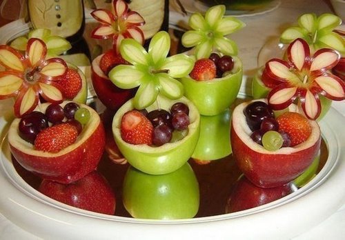 Rezanje voća na svečanom stolu - nevjerojatne ideje za fotografije