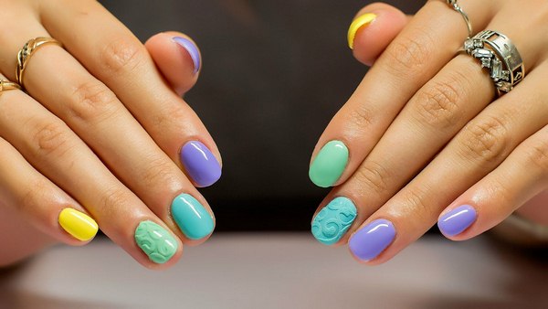 La plus belle manucure pour les ongles courts 2019-2020 - photos, idées