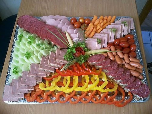 Cách cắt thịt - ý tưởng cho một bàn lễ hội