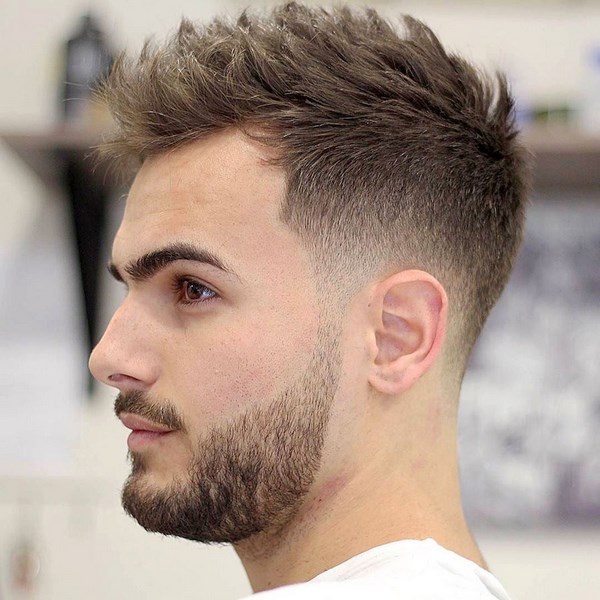 Fasjonable hårklipp for menn 2020-2021: ideer og bilder av fasjonable hårklipp for menn