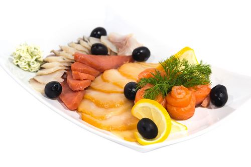 Fish slicing - ideas on how to arrange fish snacks on the festive table