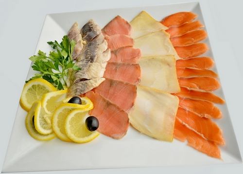 Fish slicing - ideas on how to arrange fish snacks on the festive table
