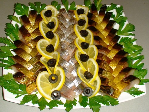 Fish slicing - ideas on how to arrange fish snacks on the festive table