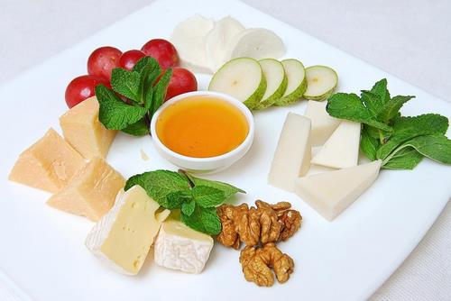 Beautiful and tasty cheese slices - the best design ideas