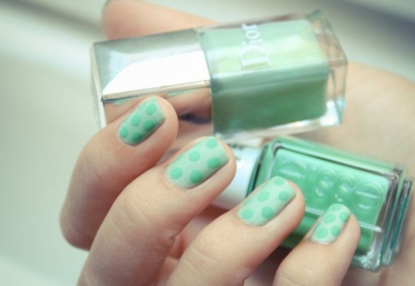 Exciting mint manicure 2020-2021: fashion ideas with mint varnish - photo