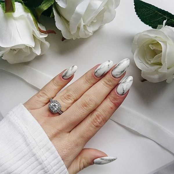Elegante manicure in marmo 2020-2021: le migliori idee per il design delle unghie nello stile della pietra di marmo