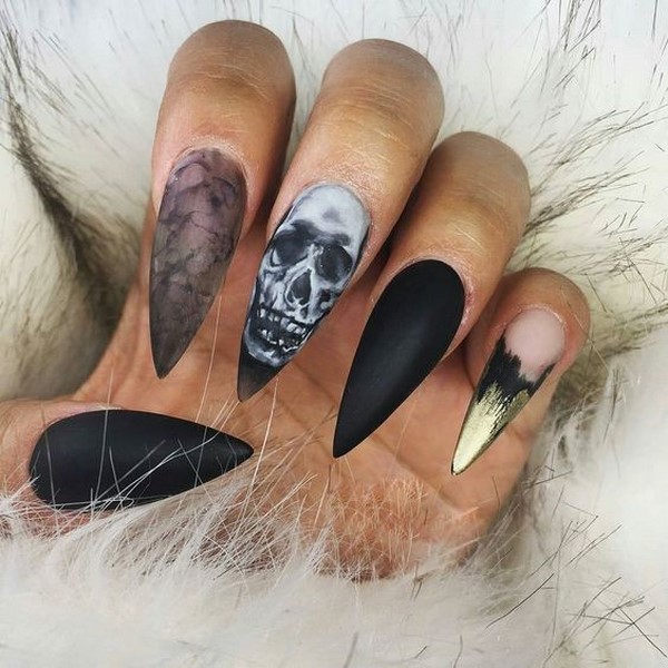 Manucure inhabituelle pour Halloween 2019: des idées de conception d'ongles spectaculaires sur la photo
