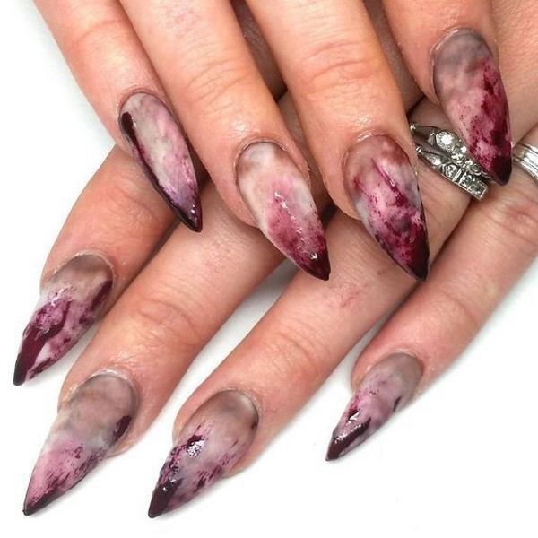 Ongebruikelijke manicure voor Halloween 2019: spectaculaire ideeën voor nagelontwerp op de foto