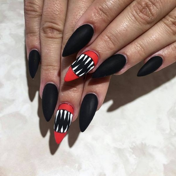 Ongebruikelijke manicure voor Halloween 2019: spectaculaire ideeën voor nagelontwerp op de foto