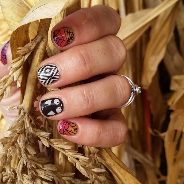 Ongebruikelijke manicure voor Halloween 2019: spectaculaire ideeën voor nagelontwerp op de foto