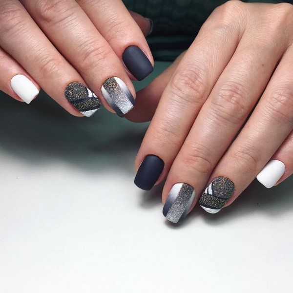 Niezwykły manicure na Halloween 2019: spektakularne pomysły na projektowanie paznokci na zdjęciu