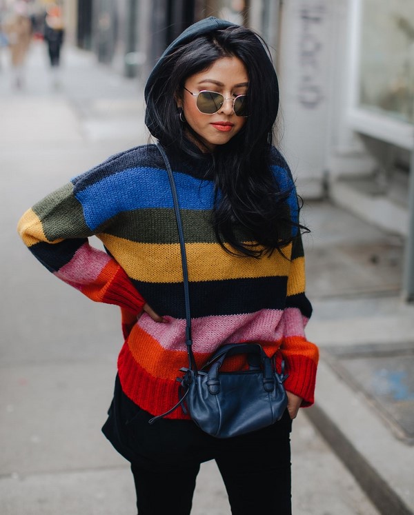 Ang pinaka-naka-istilong sweater sa 2020-2021: mga trend ng bows sa larawan