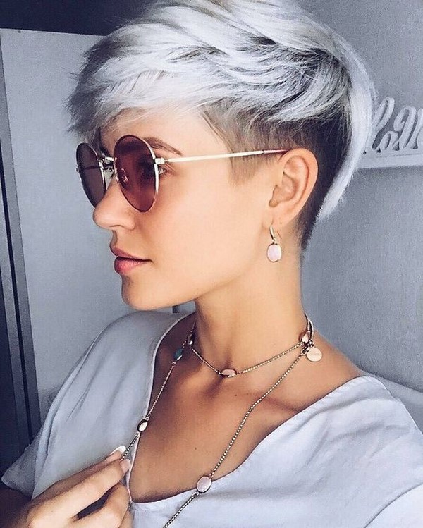 Coupes de cheveux créatives pour femmes 2020-2021 - Tendances des coupes de cheveux dans les designs à la mode