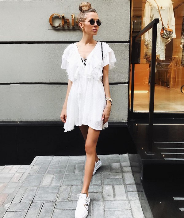 Robe blanche impeccable 2020-2021 - Top 10 des modèles les plus tendance