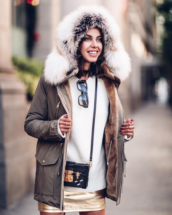 L'actualité des vêtements d'extérieur automne-hiver 2019-2020: images et tendances en photo